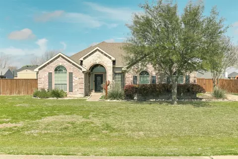 110 Wilshire Cir, Waxahachie, TX 75165