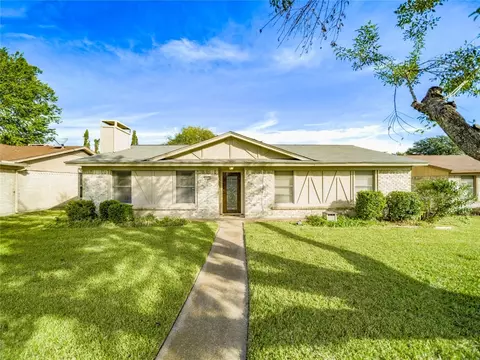 2009 Matterhorn Dr, Garland, TX 75044