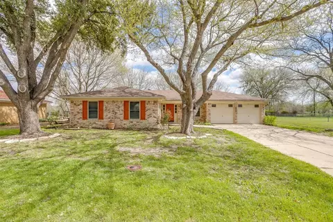 307 Ables St, Granbury, TX 76048