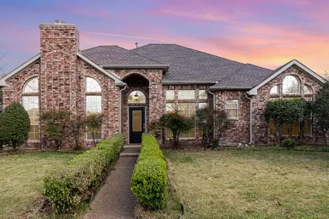 4200 Juniper Ln, Carrollton, TX 75010