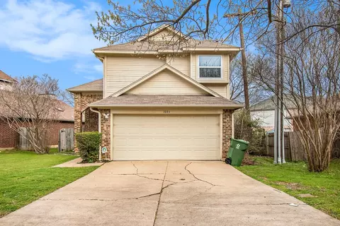 1003 Sylvan Creek Dr, Lewisville, TX 75067