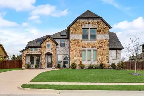 1009 Palmer Ln, Desoto, TX 75115