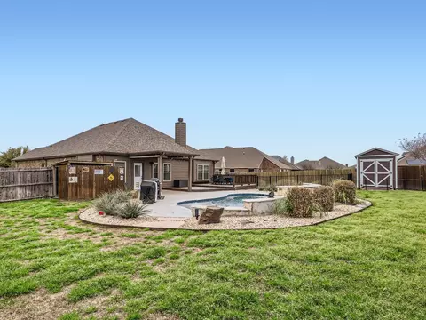 104 Trailwood Ct, Forney, TX 75126