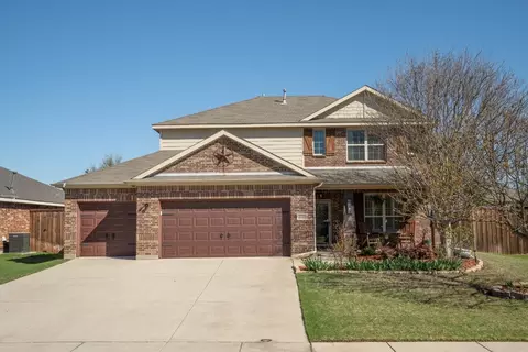 2105 Fairmount Park Dr, Denton, TX 76210
