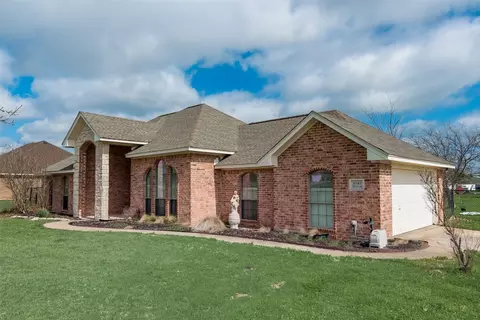 10143 Fireside Ln, Forney, TX 75126