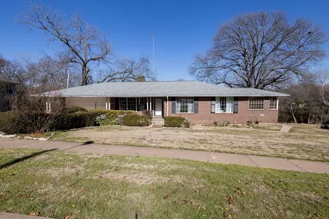 605 Kessler Blvd, Sherman, TX 75092