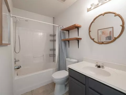 Bath - 412 Preston Dr, Cleburne, TX 76033 photo 1 of 2