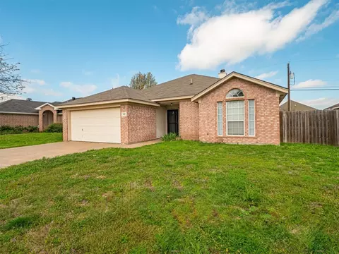 Exterior - 412 Preston Dr, Cleburne, TX 76033 photo 2 of 4