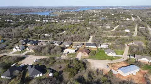5537 Mesa Loop, Granbury, TX 76048 photo 3