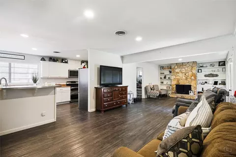 2905 Conejos Dr, Fort Worth, TX 76116