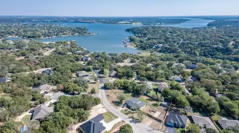 1516 S Chisholm Trl, Granbury, TX 76048