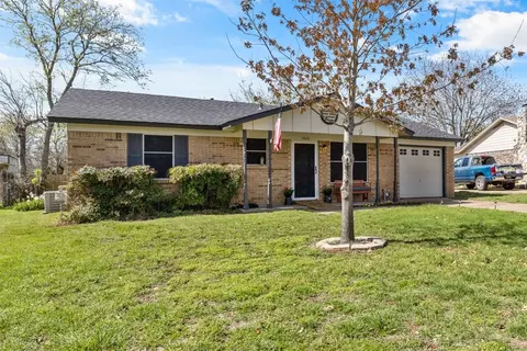 1420 Southern Blvd, Cleburne, TX 76033