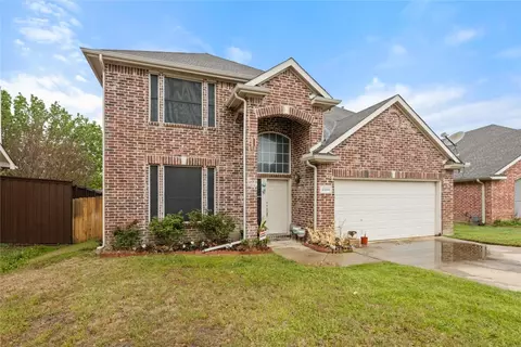 2004 Devin Ln, Lewisville, TX 75067