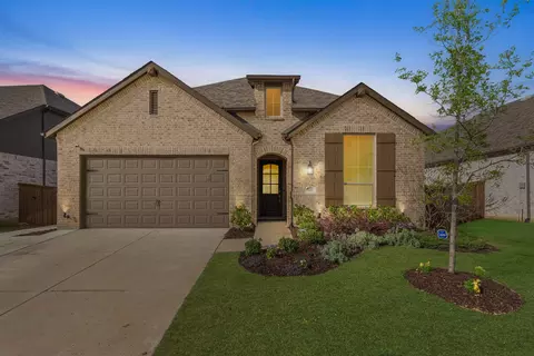 4113 Fox Trotter Dr, Aubrey, TX 76227