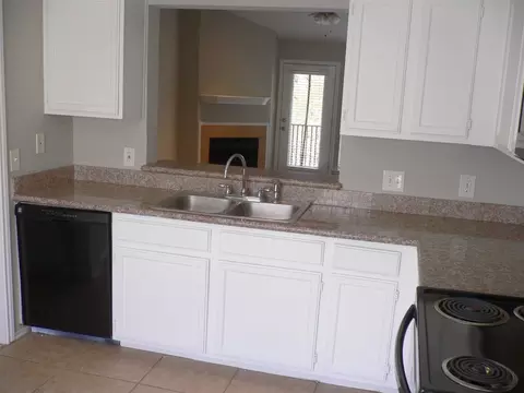 9601 Forest Ln #1323, Dallas, TX 75243