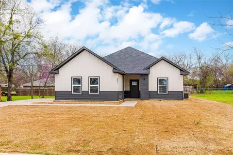 201 W South St, Whitesboro, TX 76273