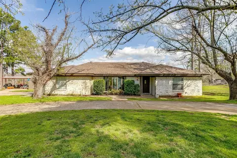 2011 Trailwood Dr, Burleson, TX 76028