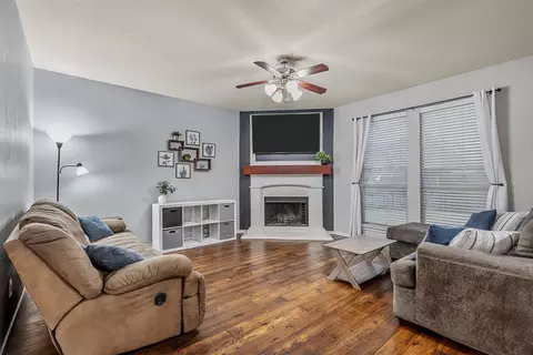 8524 Field Creek Ct, Fort Worth, TX 76134