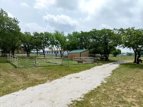991 Stonecrest # -B, Argyle, TX 76226 photo 2