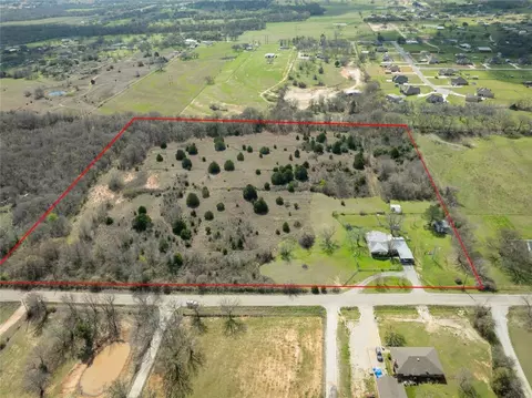 216 E Bradshaw Rd, Springtown, TX 76082