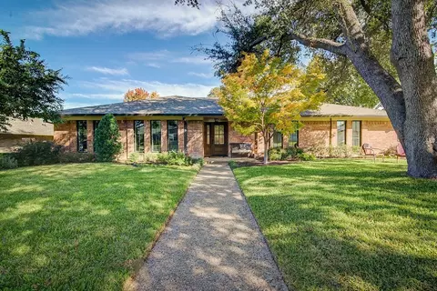 7233 Fernmeadow Dr, Dallas, TX 75248