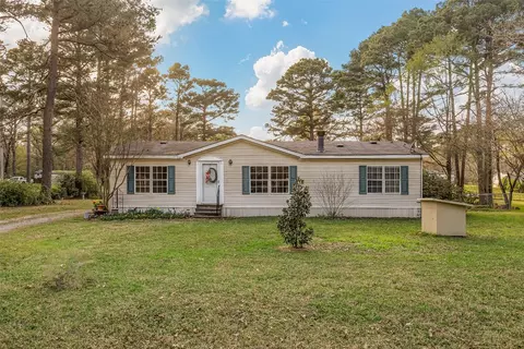 556 Calvin Dr, Benton, LA 71006