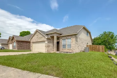 8311 Winecup Rdg, Dallas, TX 75249