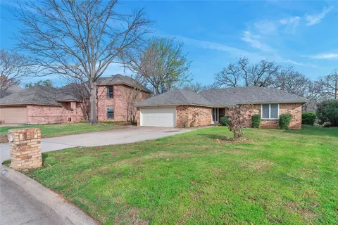 4809 Gaylewood Ct, Arlington, TX 76017