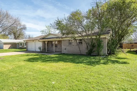 1109 David Dr, Euless, TX 76040 photo 2