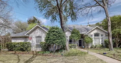 716 Sherwood Ct, Cedar Hill, TX 75104