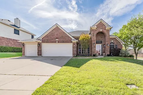 8300 Hearthstone Ct, Fort Worth, TX 76123