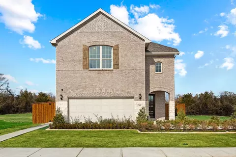 1628 Meadow Crest Dr, Aubrey, TX 76227