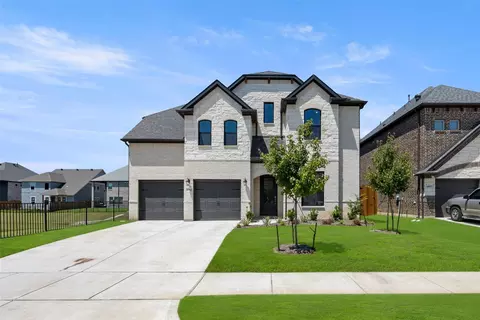 6961 Eastlake Dr, Grand Prairie, TX 75054