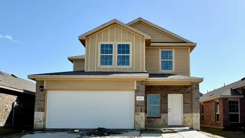 808 Country Rd, Royse City, TX 75189