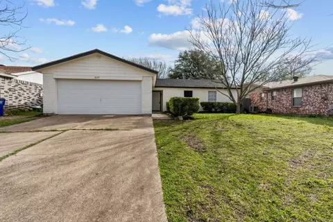 627 S Waxahachie St, Mansfield, TX 76063