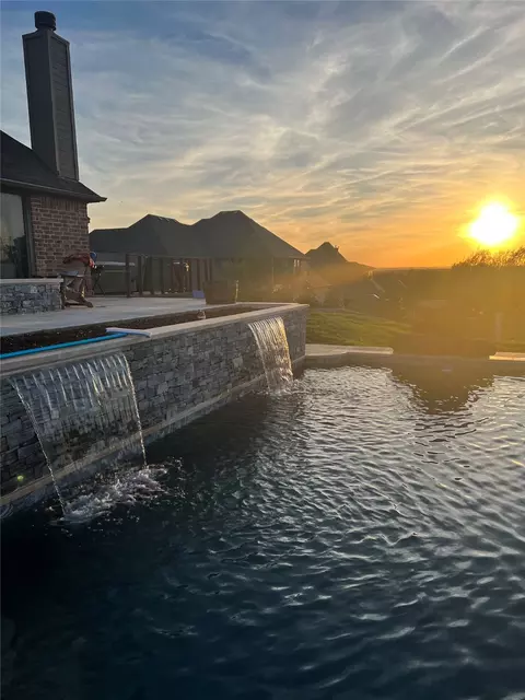 3316 S Bay Breeze Ln, Fort Worth, TX 76179
