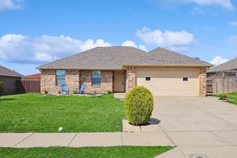 1127 Serendipity Cir, Sanger, TX 76266