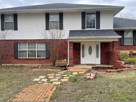 95 Alpine Dr, Denison, TX 75020