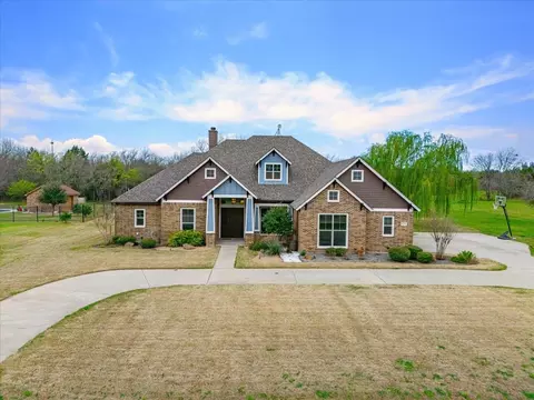 4231 Blackchamp Rd, Waxahachie, TX 75167