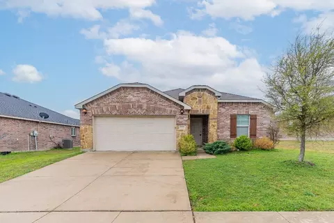 1265 Boxwood Ln, Burleson, TX 76028