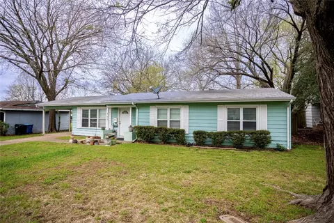 155 Doolittle St, Denison, TX 75020