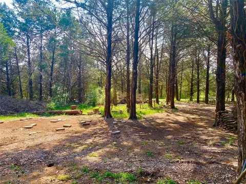 271 Whitaker Cir, Gordonville, TX 76245