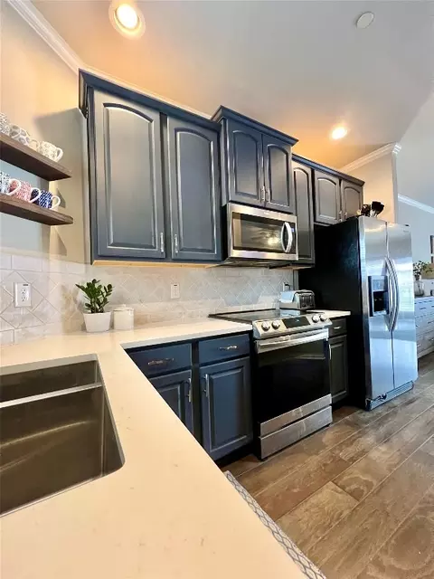 706 S Jupiter Rd #805, Allen, TX 75002