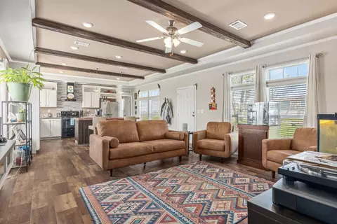 712 Hoss Rd, Sanger, TX 76266