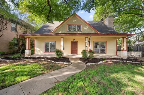 707 W Main St, Waxahachie, TX 75165