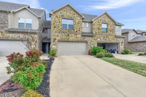 720 Amber Dr, Greenville, TX 75402