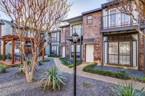 3904 Rawlins St #104, Dallas, TX 75219
