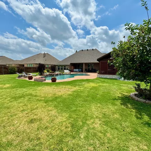 1340 Twisting Meadows Dr, Haslet, TX 76052