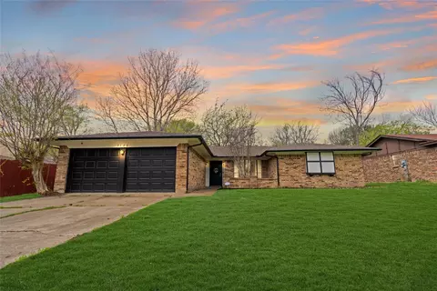 3108 Legend Rd, Arlington, TX 76014