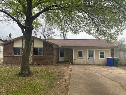 1621 Woodhaven Dr, Seagoville, TX 75159